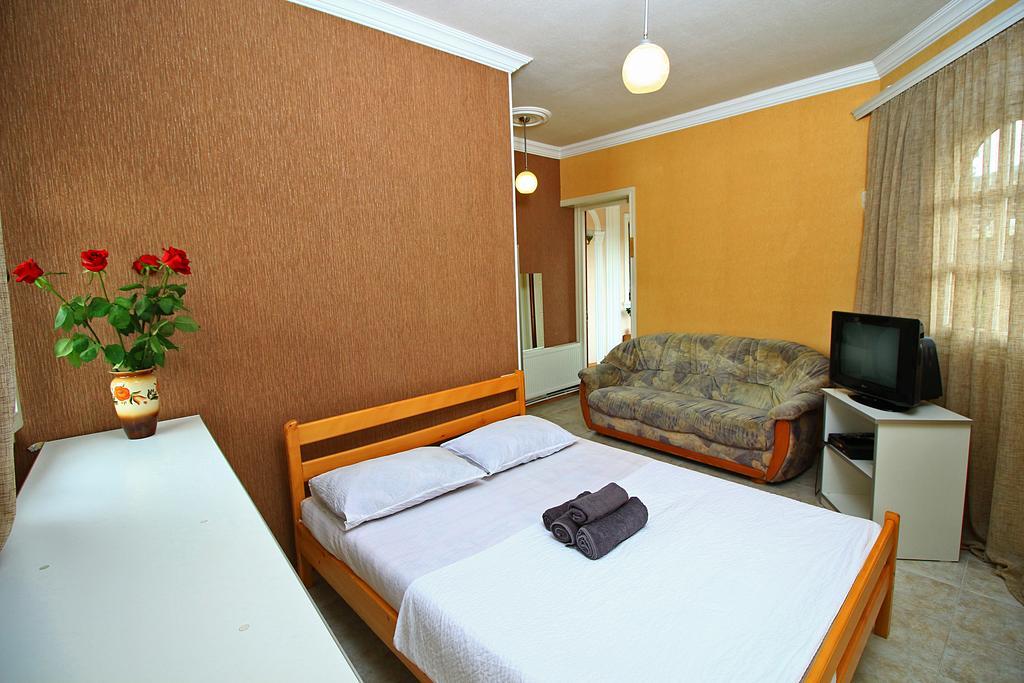 Babilina Hotel Tbilisi Exterior photo