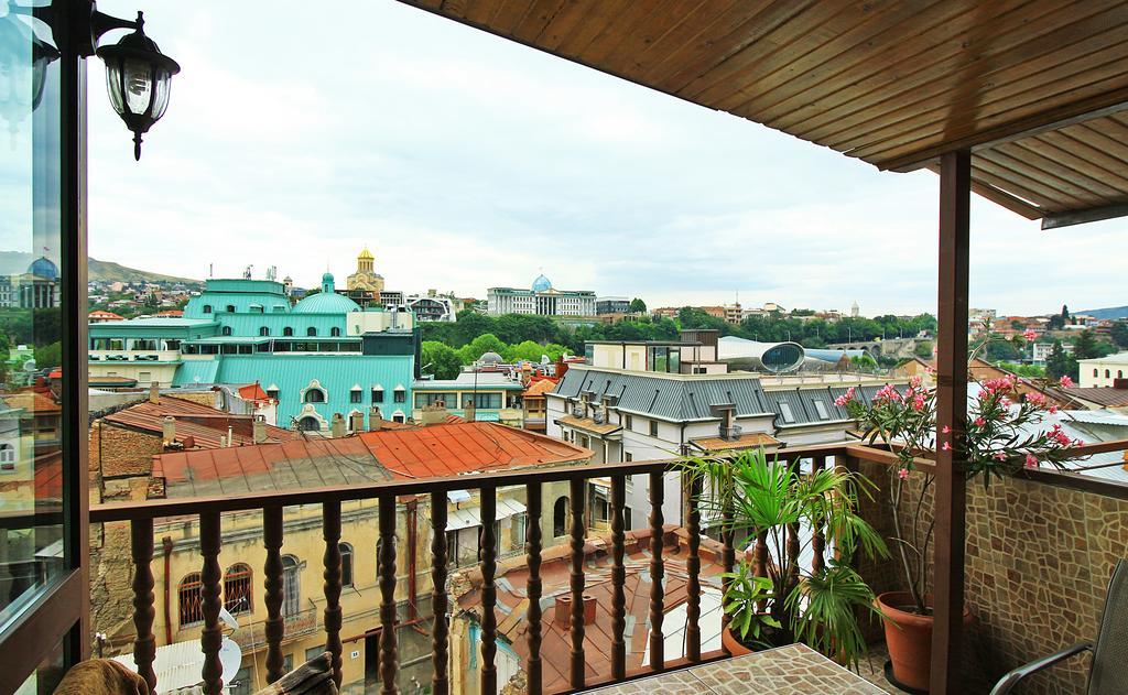 Babilina Hotel Tbilisi Exterior photo