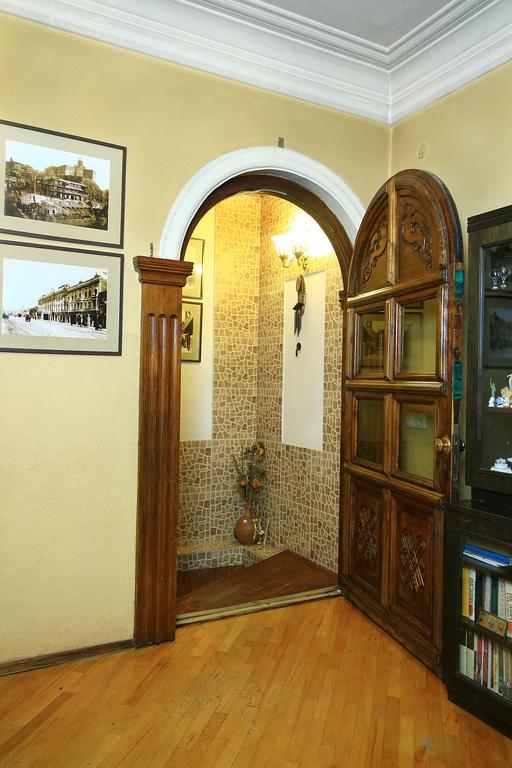 Babilina Hotel Tbilisi Exterior photo